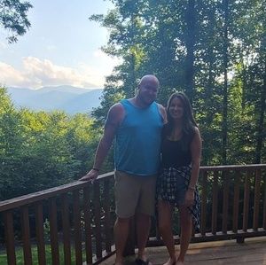 Meet your Posher, Charlsy